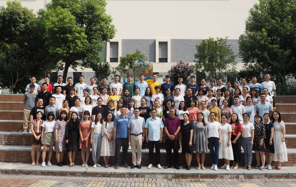智慧教育学院携手北京师范大学厦门海沧附属学校成功
